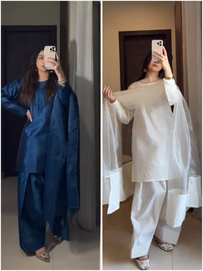 Elegance in Blue and White A Timeless Duo